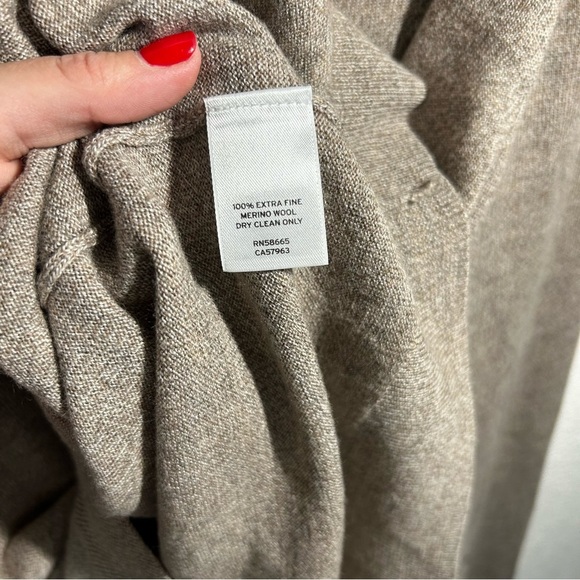 Nordstrom Men's 100% Merino Wool Academia Taupe V-Neck Sweater - Picture 3 of 7